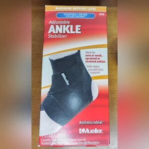 Mueller Adjustable Ankle Stabilizer For Women & Men
